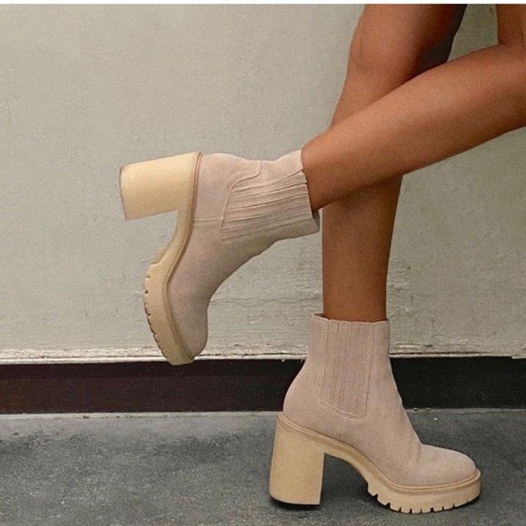 Dolce Vita H2O Caster Booties, Dune Suede, sz 7 - Picture 4 of 12